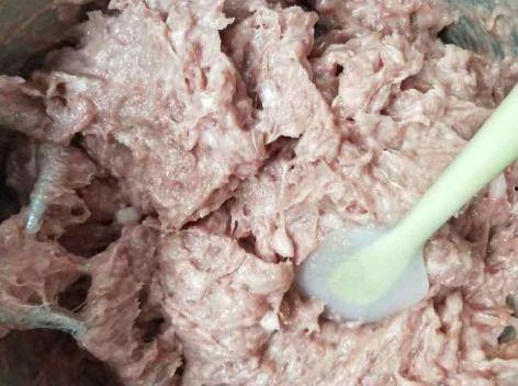 淀粉香肠爆料视频教程,视频揭秘家常美味制作过程